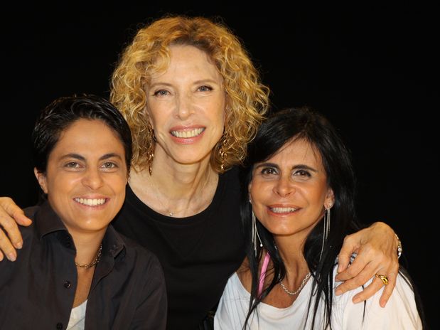 Thammy Gretchen e sua m�e foram entrevistadas por Gabi.