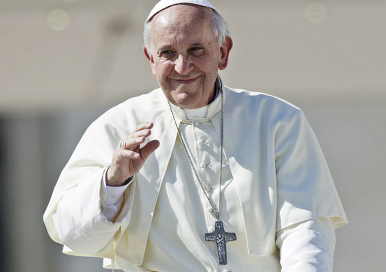 O papa Francisco tem demostrando ter uma postura mais aberta à comunidade gay do que seu antecessor Bento XVI