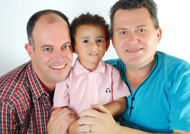 Rafael Gerhardt e Lucimar Quadros da Silva tiveram que esperar mais de dois anos para obter a licena maternidade do filho Joo Vitor.