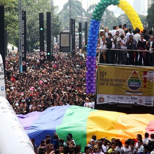Parada gay no Brasil: So Paulo  o campeo em vtimas homossexuais