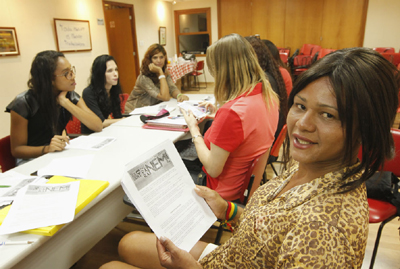 Daniela redescobriu o prazer de estudar depois de mais de dez anos longe da sala de aula.