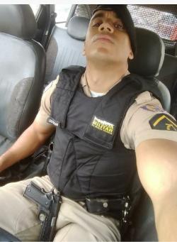 Foto 130 da galeria fardados