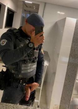 Foto 131 da galeria fardados