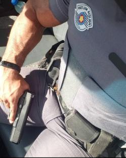 Foto 137 da galeria fardados