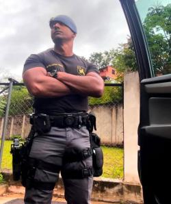 Foto 161 da galeria fardados