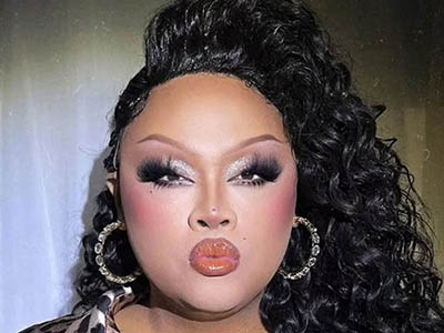 Jiggly Caliente, estrela de RuPaul's Drag Race, morre aos 44 anos  