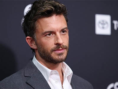 Revista People elege homem gay o mais sexy do mundo pela primeira vez