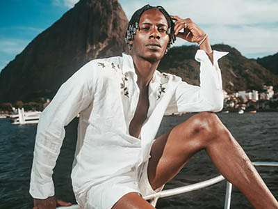 Breno Ferreira viver&aacute; jogador gay em nova s&eacute;rie do Globoplay  