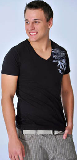 Henrique Nuhrich, 20, administrador, Ilhas de Florian�polis