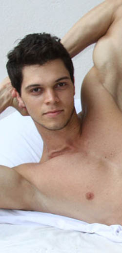 Kellton Viana, 25, modelo, Tocantins