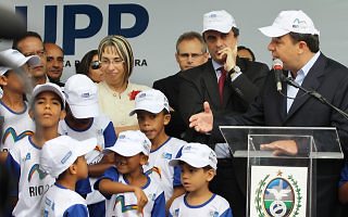 Cabral durante a inaugura��o da UPP.