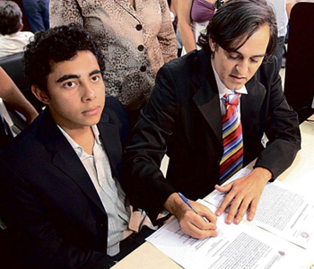 L�o e Od�lio, oficializando uni�o que foi anulada pelo juiz Villas Boas.