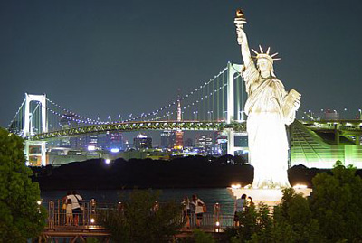 Nova York pretende atrair turistas gays, para alavancar sua economia.