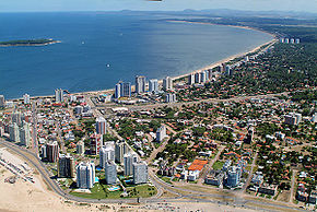 Punta Del Este j� conta com hotel gay friendly, em praia de nudismo.