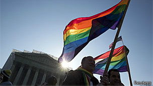 Comunidade gay dos EUA est� dividida em rela��o ao casamento homossexual no pa�s