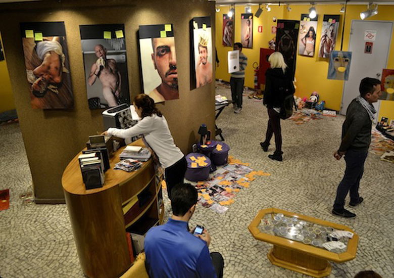 Casa Flex�es, que aconteceu durante a exposi��o fotogr�fica de Andr�, na Livraria Cultura, em S�o Paulo, em junho de 2013