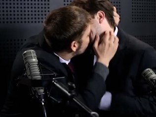 Porta dos Fundos j� teve inclusive beijo gay