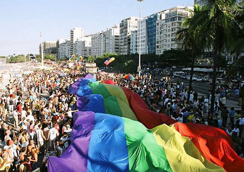 Parada rola no dia 13 de outubro na orla de Copacabana