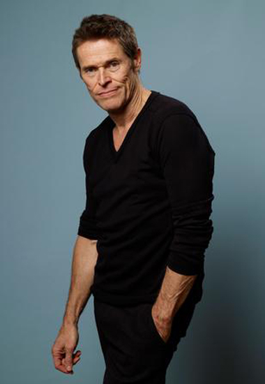 willem dafoe showing off penis