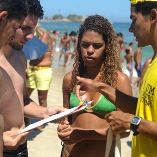 As assinaturas recolhidas no Brasil, pela Anistia Internacional, ser�o entregues ao embaixador da R�ssia
