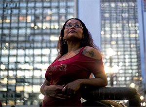 A amazonense Fernanda Moraes, 42, � formada em Servi�o Social pela Unesp