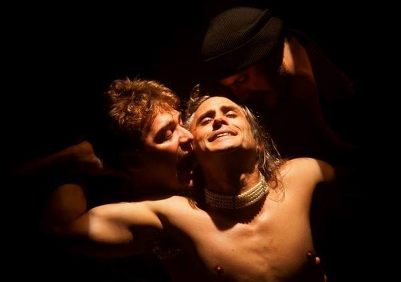 Nicolas Trevijano � destaque interpretando a travesti Divina em 'Genet - O Poeta Ladr�o'