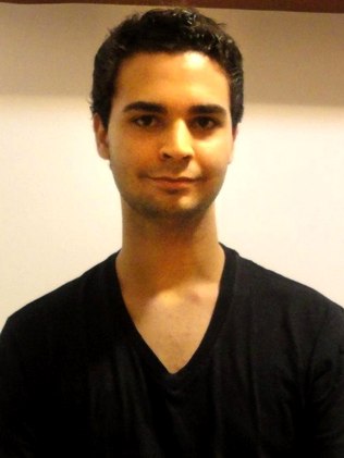 Homossexual, Leonardo Uller sofreu constrangimentos ao tentar doar sangue