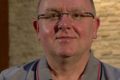 John, que criou grupo de apoio a homens gays casados com mulheres: 'N�o existimos no mundo gay, nem no mundo h�tero, somos invis�veis.'