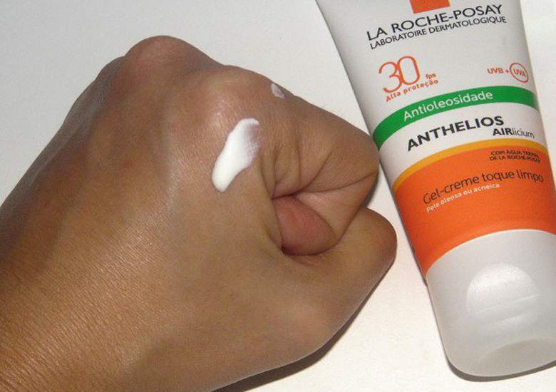 o Anthelios Airlicium FPS 30 da La Roche-Posay � um dos lan�amentos mais sequinhos da atualidade, conseguindo controlar o brilho de oleosidade ou umidade na pele.
