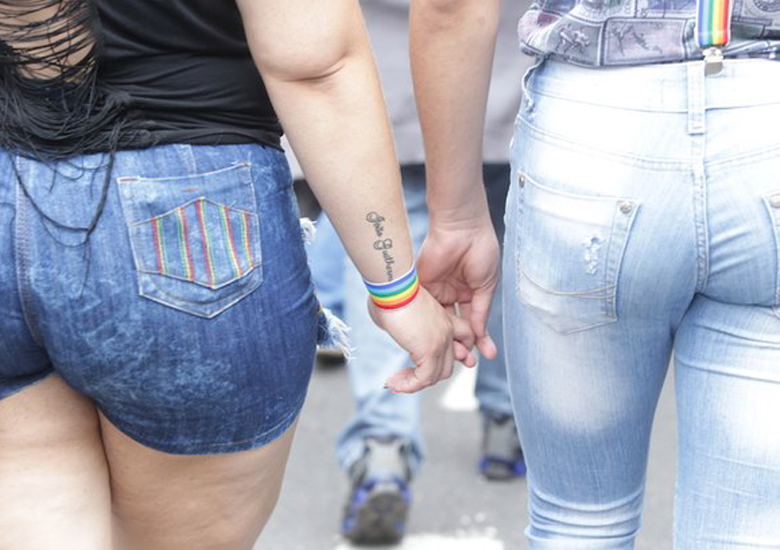 Em pa�ses como a �ndia os homossexuais ainda encontram dificuldades