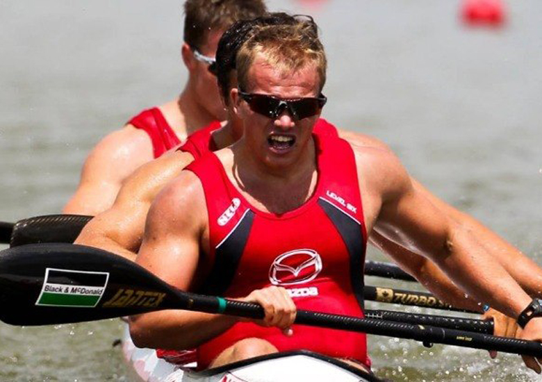 Connor Taras � gay e compete na Canoagem