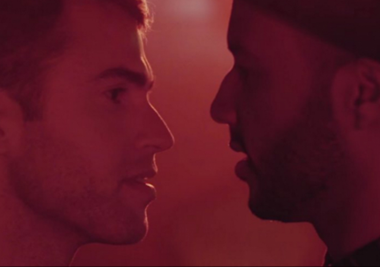 Cena do clipe de �Can�t Fight It�