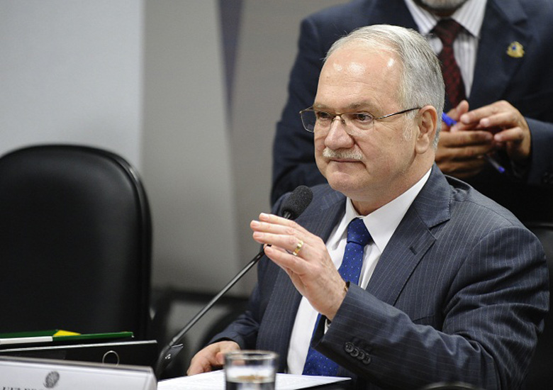 Decis�o de Edson Fachin abre caminho para criminaliza��o feita pelo Poder Judici�rio