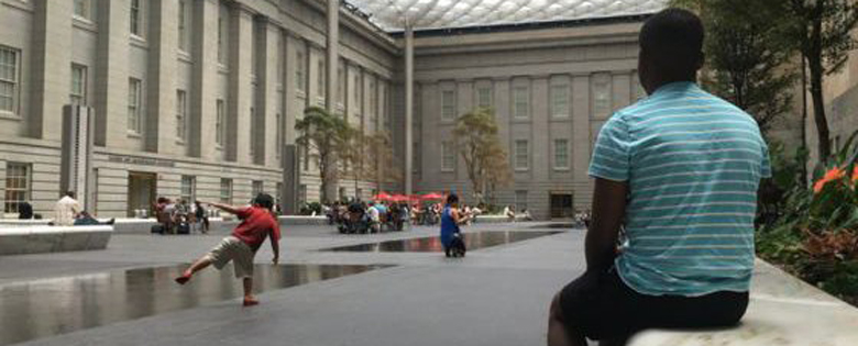 Jovem do Zimb�bue pede asilo nos EUA para fugir de discrimina��o