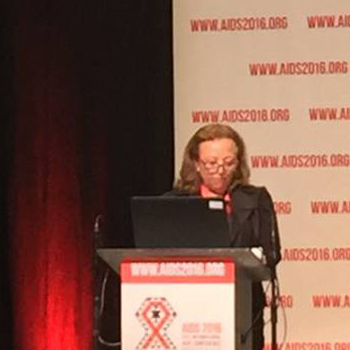Adele Benzaken, diretora do Departamento de DST, Aids e Hepatites Virais, durante apresentao nesta segunda-feira (18)