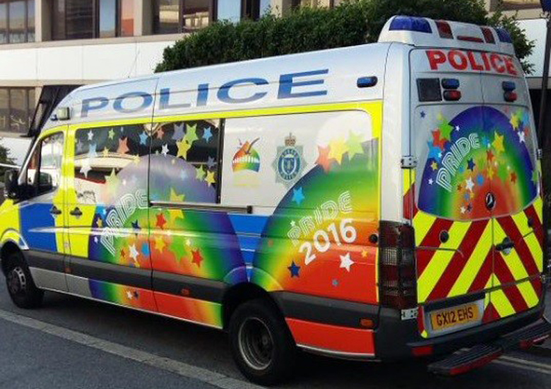 A pol�cia quis demonstrar apoio � comunidade LGBT.